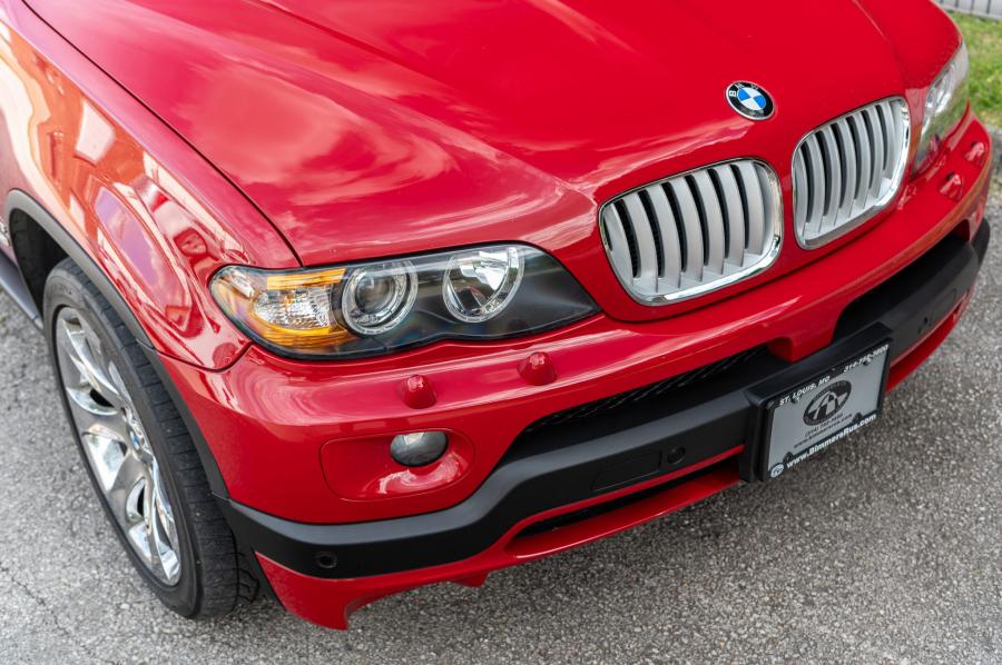 Детали экстерьера BMW X5 4.8is (E53) 2004 года  (NA) (фото 29 из 104)